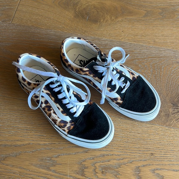 Leopard Vans - Picture 1 of 5